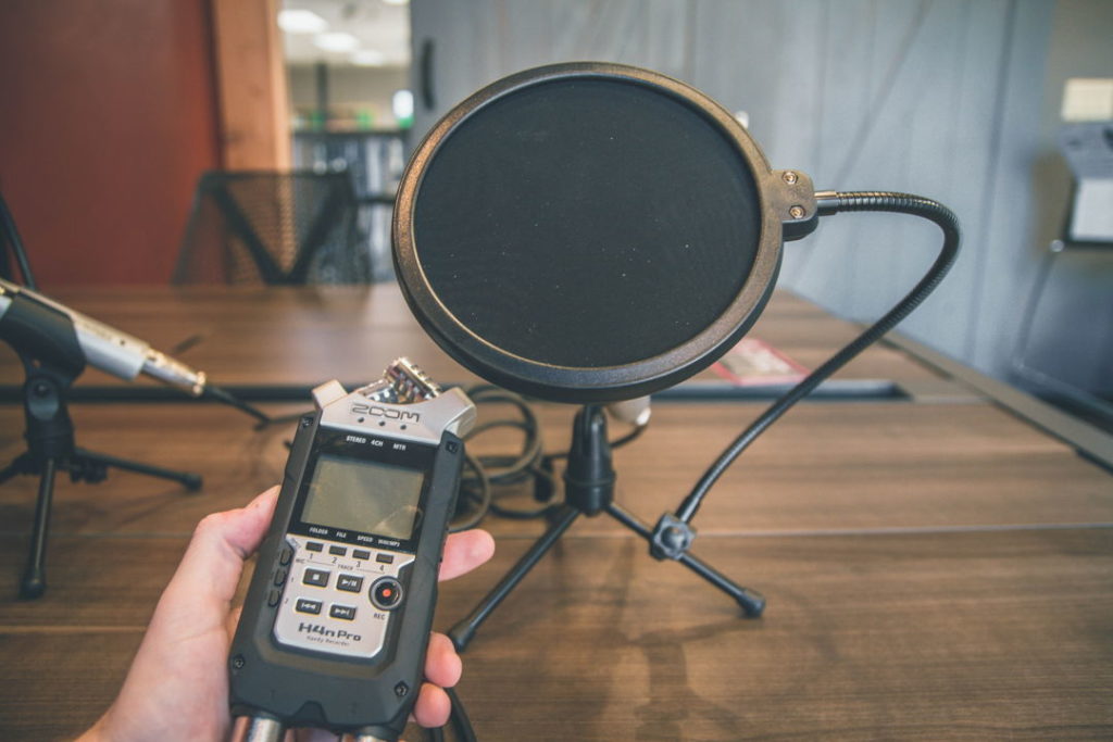 radio microphone with a recorder