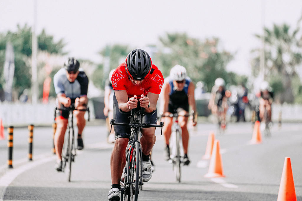 racing cyclists