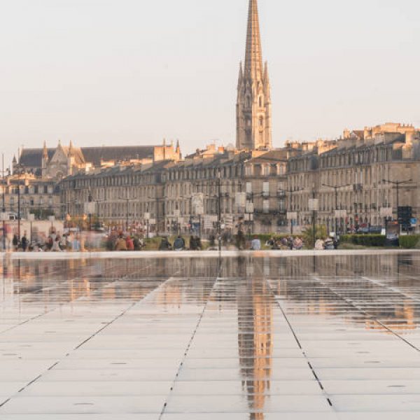 place centre ville bordeaux